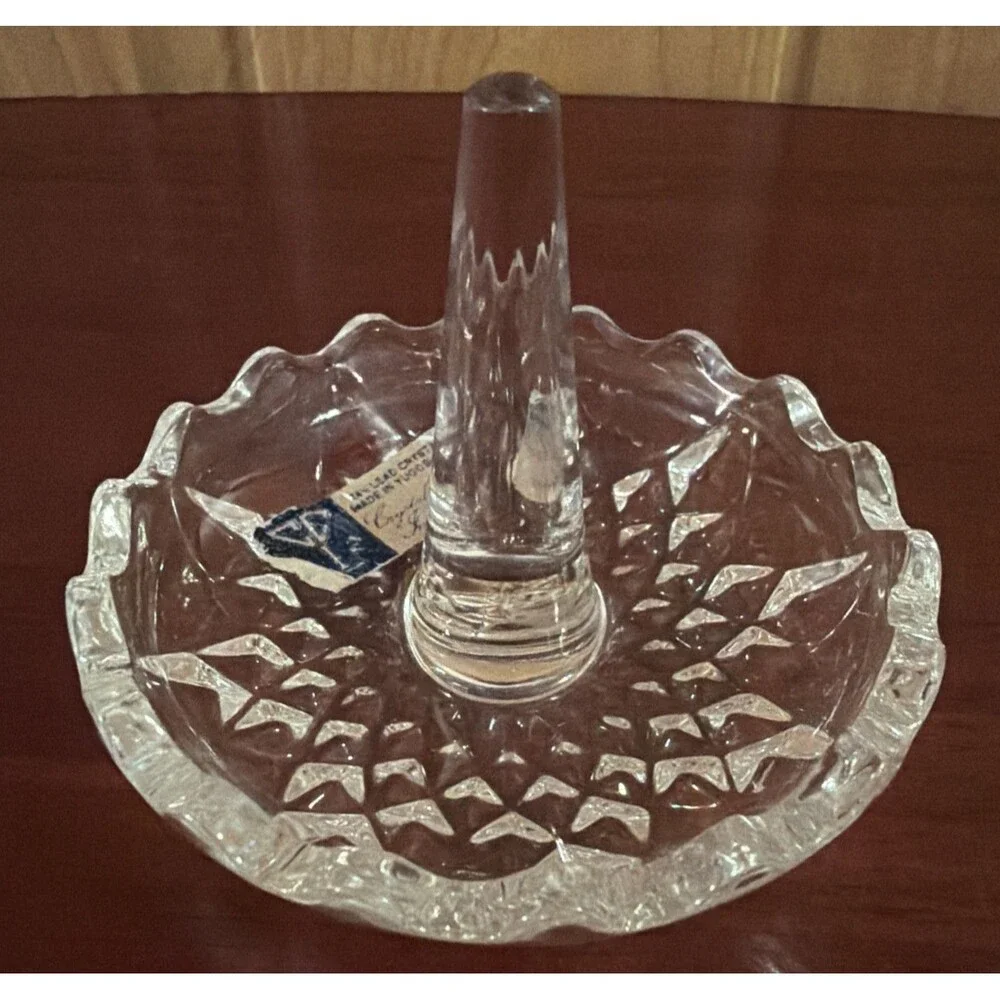 Zajercat Ring Holder 24% Lead Crystal Yugoslavia Vintage Round Base Post.   EUC!